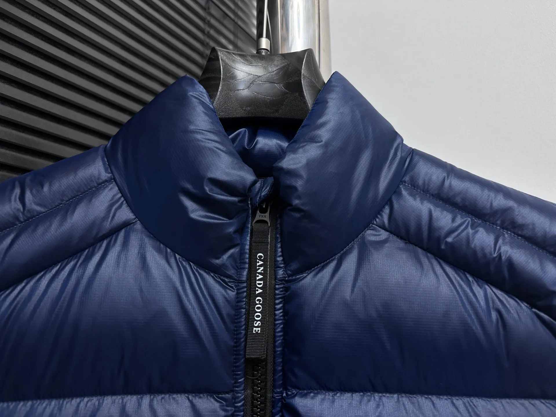 P560 [Canada Goose] CROFTON light down vest R water-repellent treatment Winall windproof fabric 700-fill down capacity Original molding Detailed production The upper body effect is stunning Exclusively available on the Xiaohongshu purchasing platform The highest version on the market Code number: XS-XXL